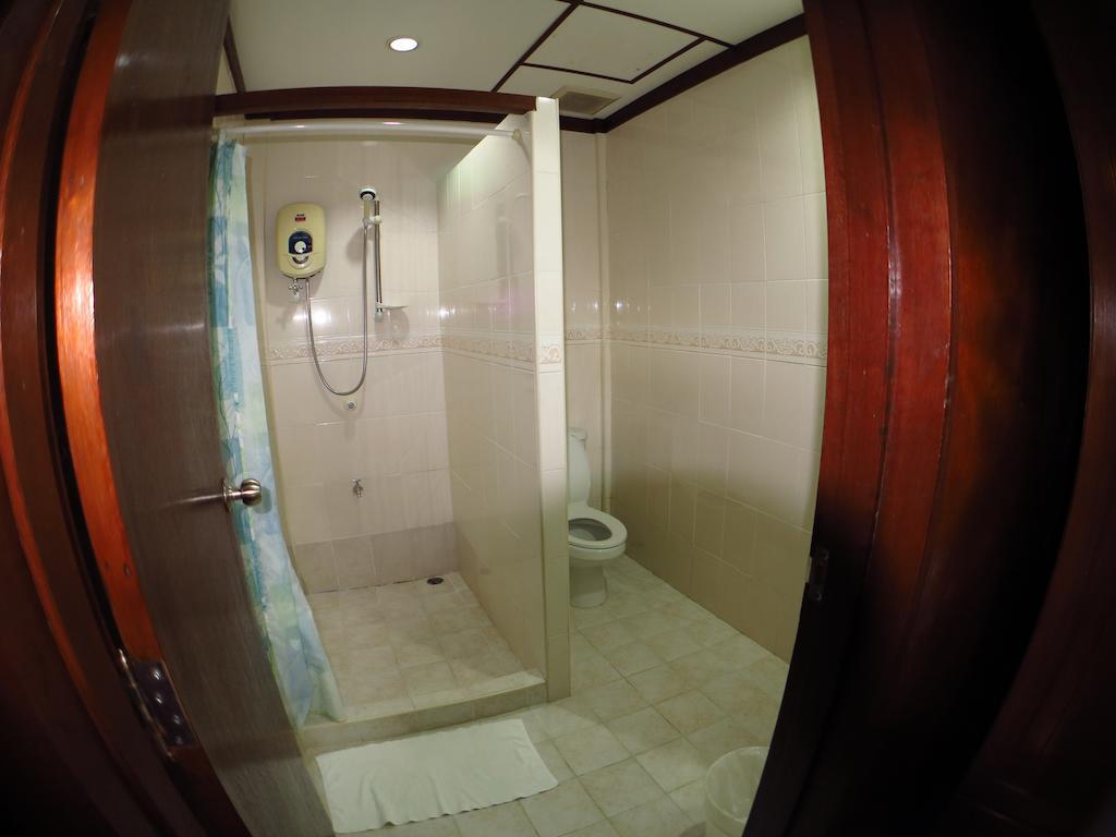 Rose Garden Resort Koror Habitación foto