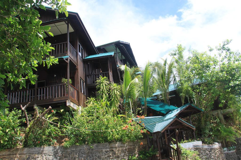 Rose Garden Resort Koror Exterior foto